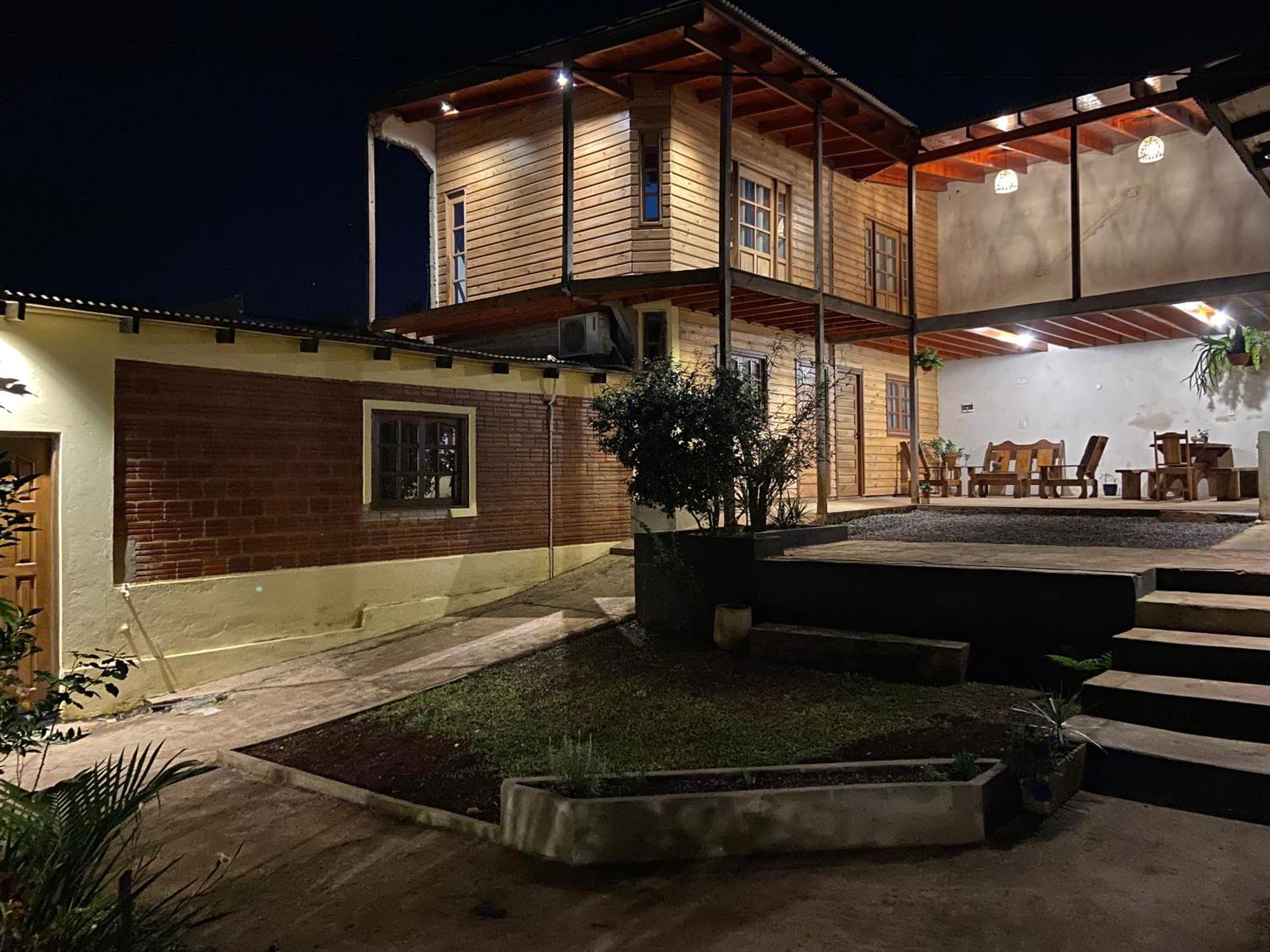 Hospedaje El Tucan Puerto Iguazú Exterior foto